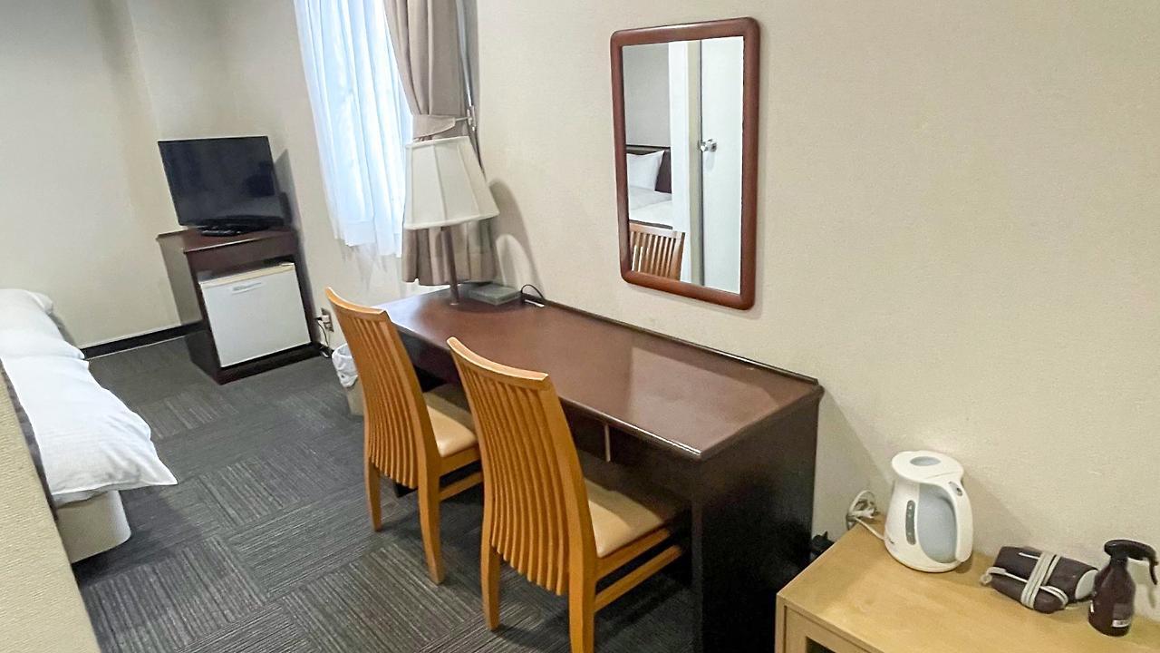 Takatsuki W&M Hotel エクステリア 写真